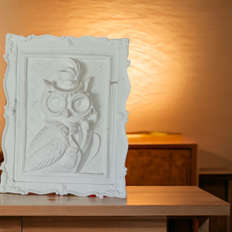 Tượng tô màu tranh bá tước cú