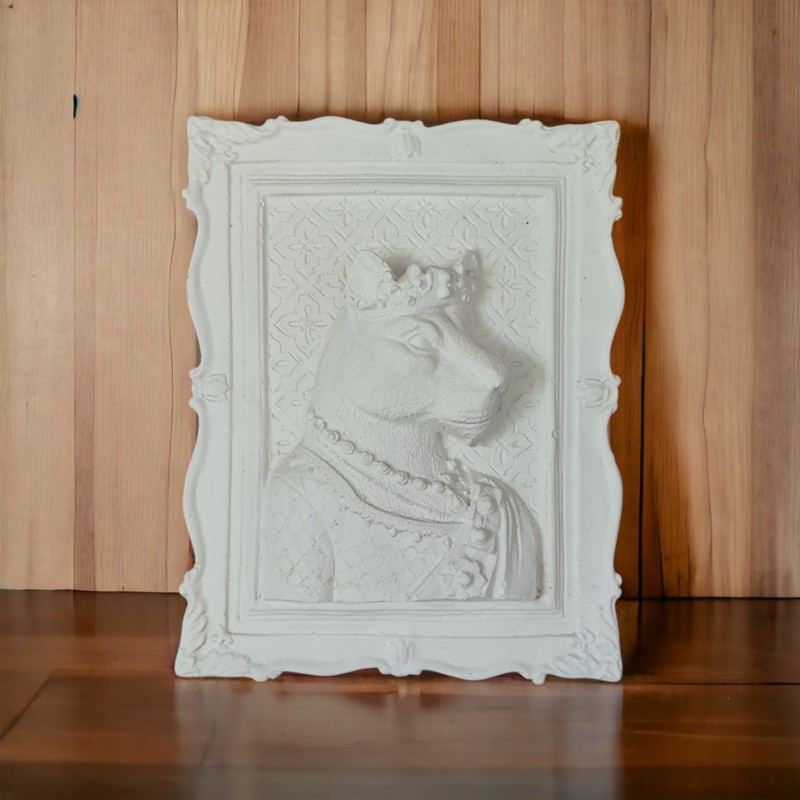 Tượng tô màu tranh vua báo